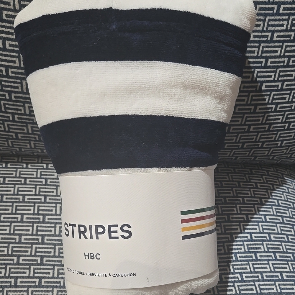 Kids Striped Bath Towel - Navy and White